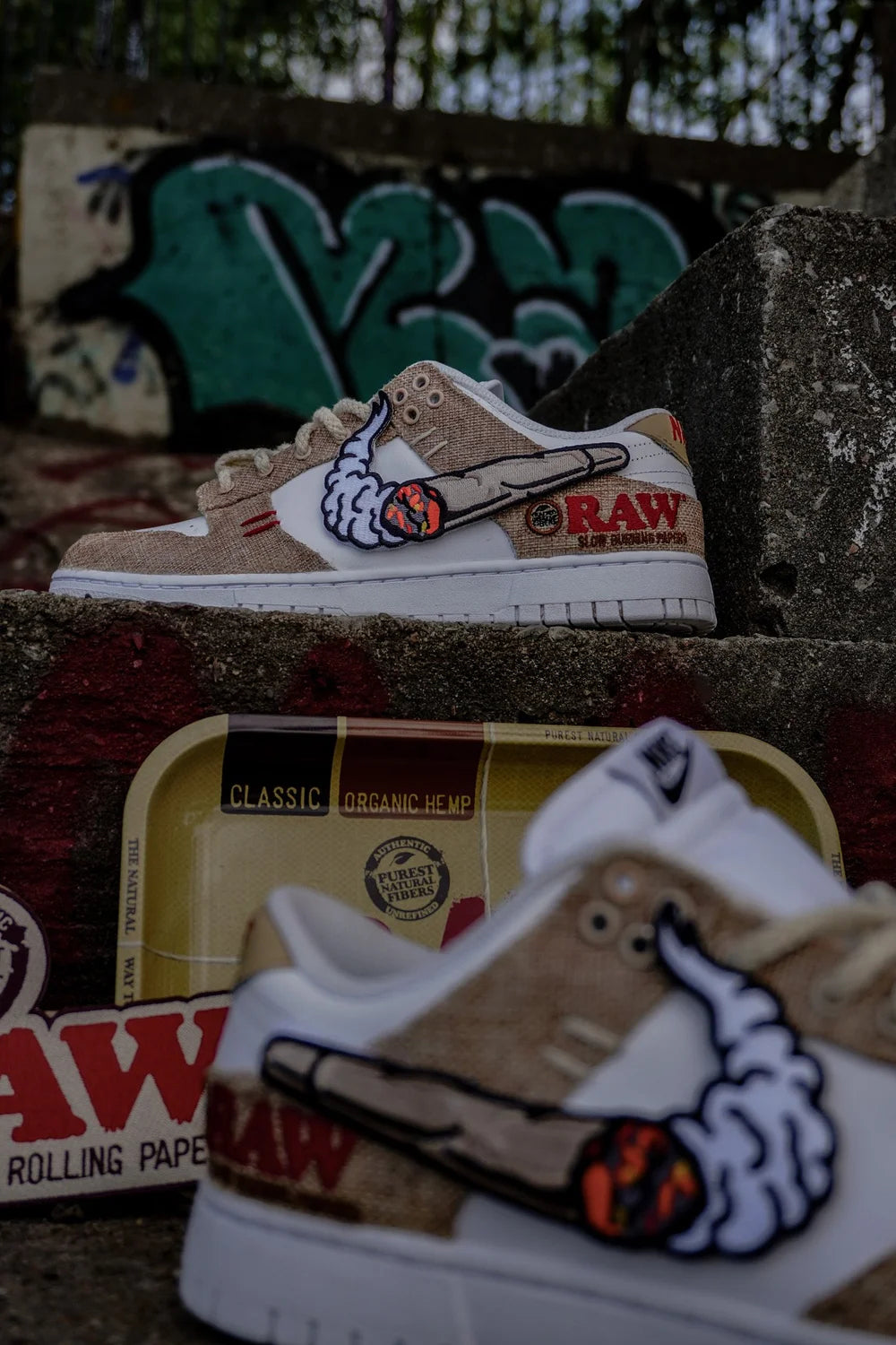 [Customized Pipe] Dunk Low-top Shoes Unisex Brown Couture Sneakers
