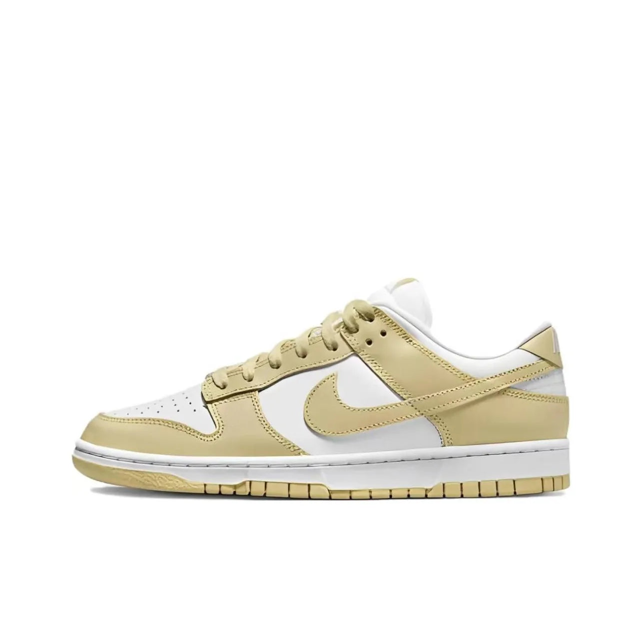 [Custom Smiley Face Graffiti] Dunk Skateboarding Shoes Unisex Distressed Style Yellow