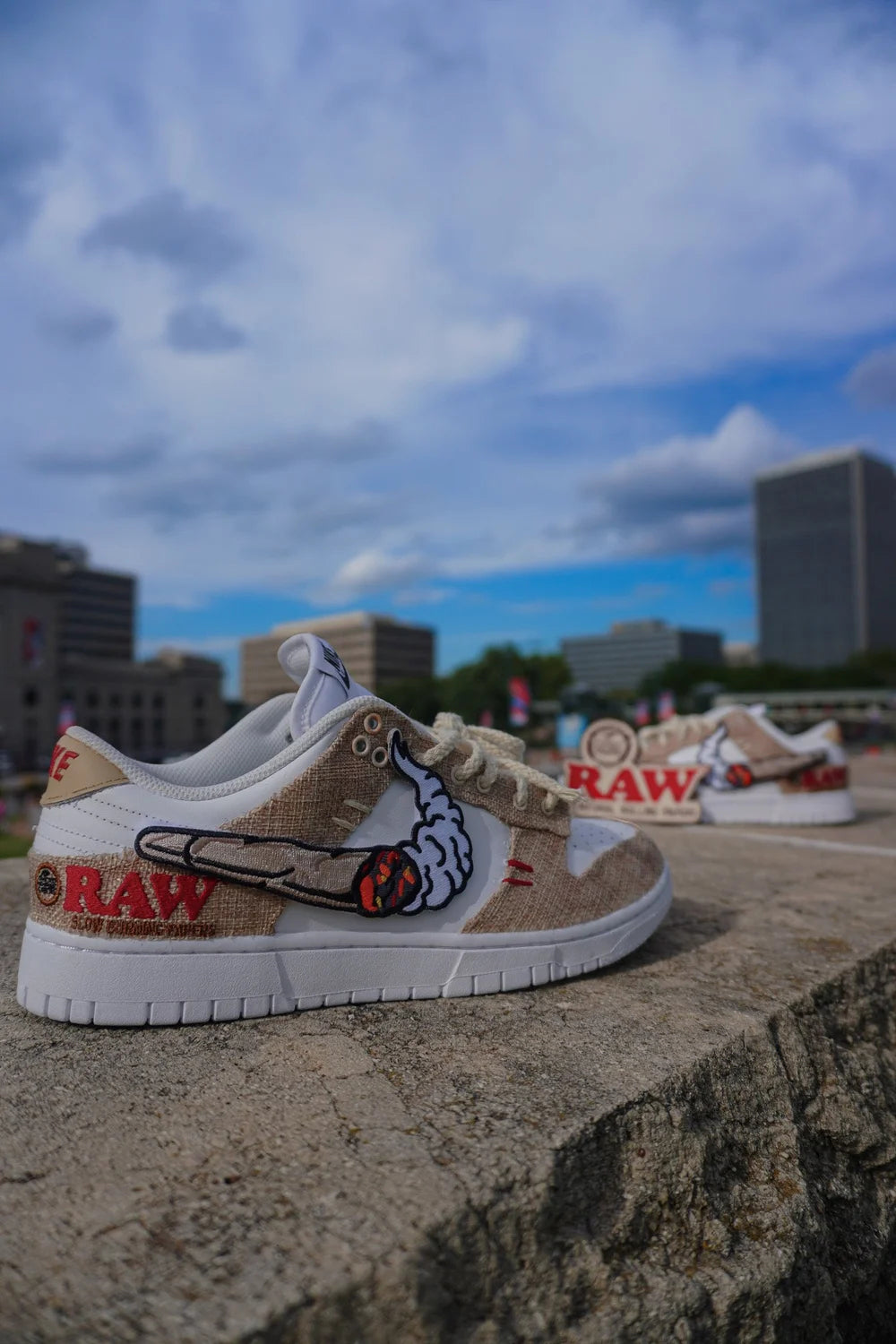 [Customized Pipe] Dunk Low-top Shoes Unisex Brown Couture Sneakers