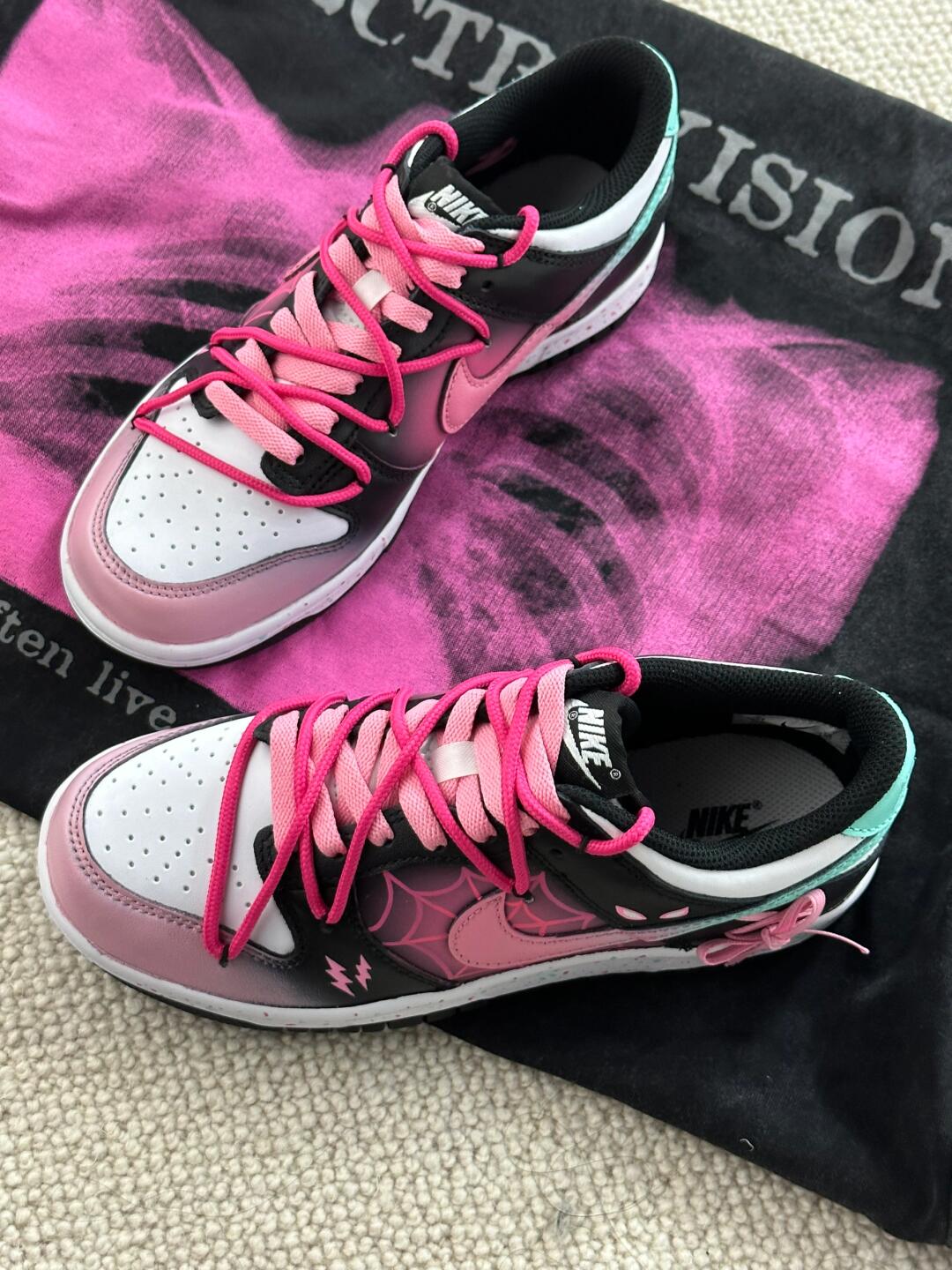 [Custom Dopamine, Gwen] Dunk Skateboarding Shoes Women