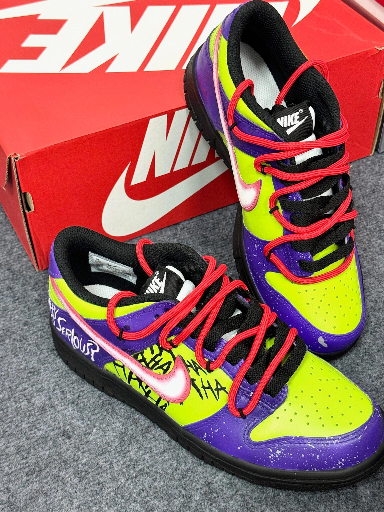 [Custom Male clown]  Dunk Skateboarding Shoes Men Low-top Purple/green/red