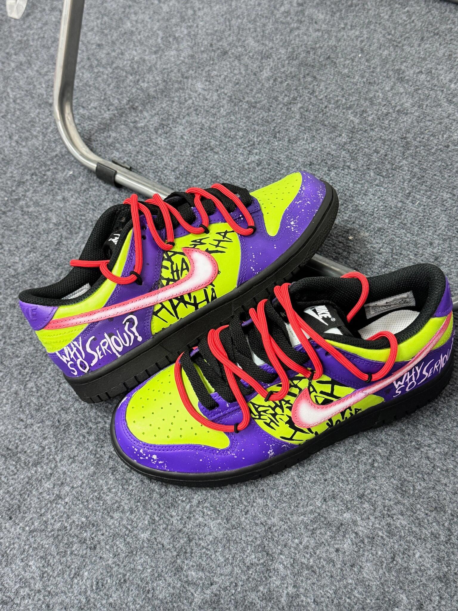 [Custom Male clown]  Dunk Skateboarding Shoes Men Low-top Purple/green/red